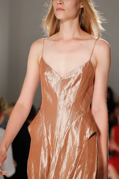Look 30